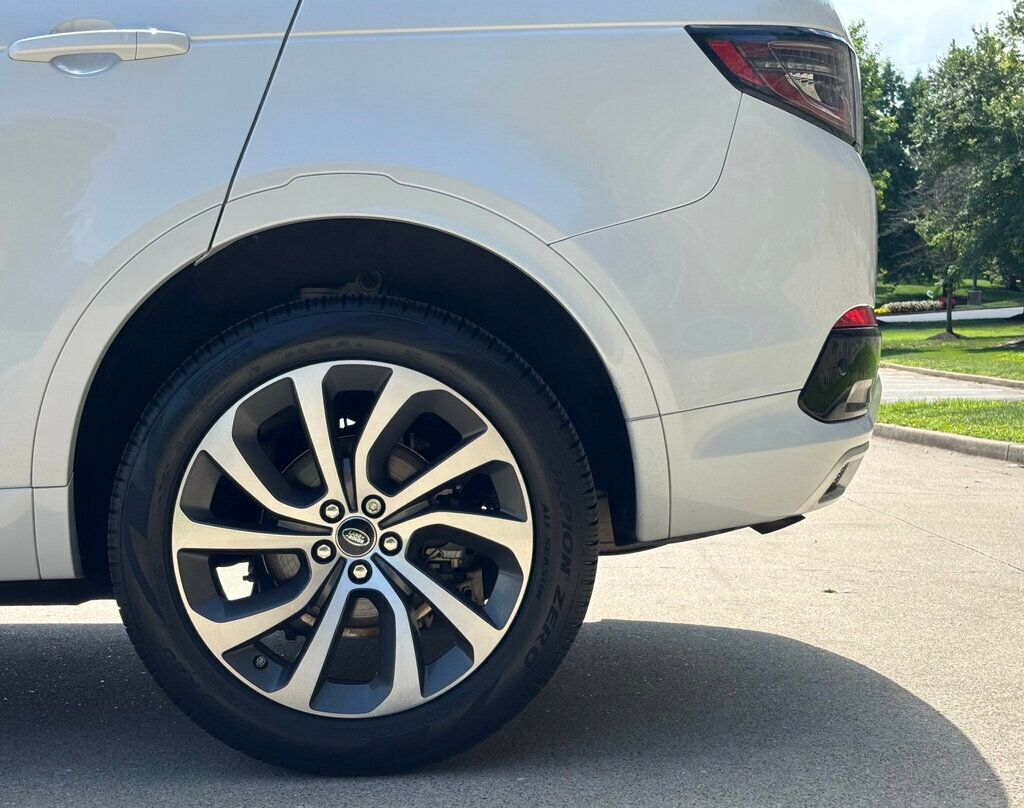2020 Land Rover Discovery Sport SE R-Dynamic photo 27