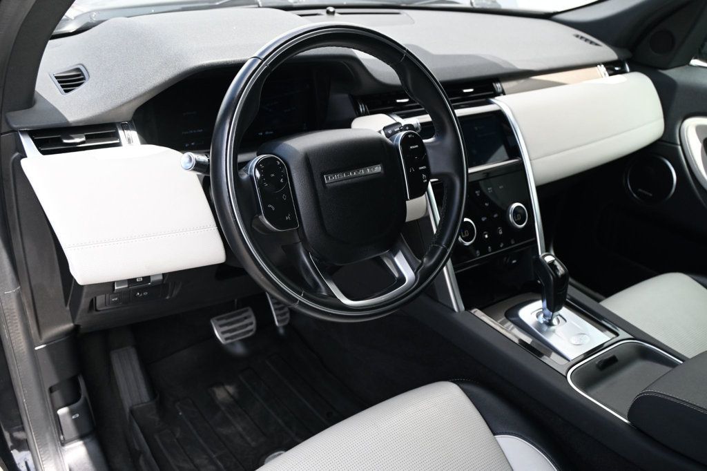 2020 Land Rover Discovery Sport SE R-Dynamic photo 7
