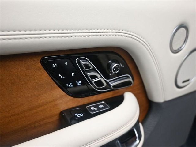 2020 Land Rover Range Rover Autobiography photo 6