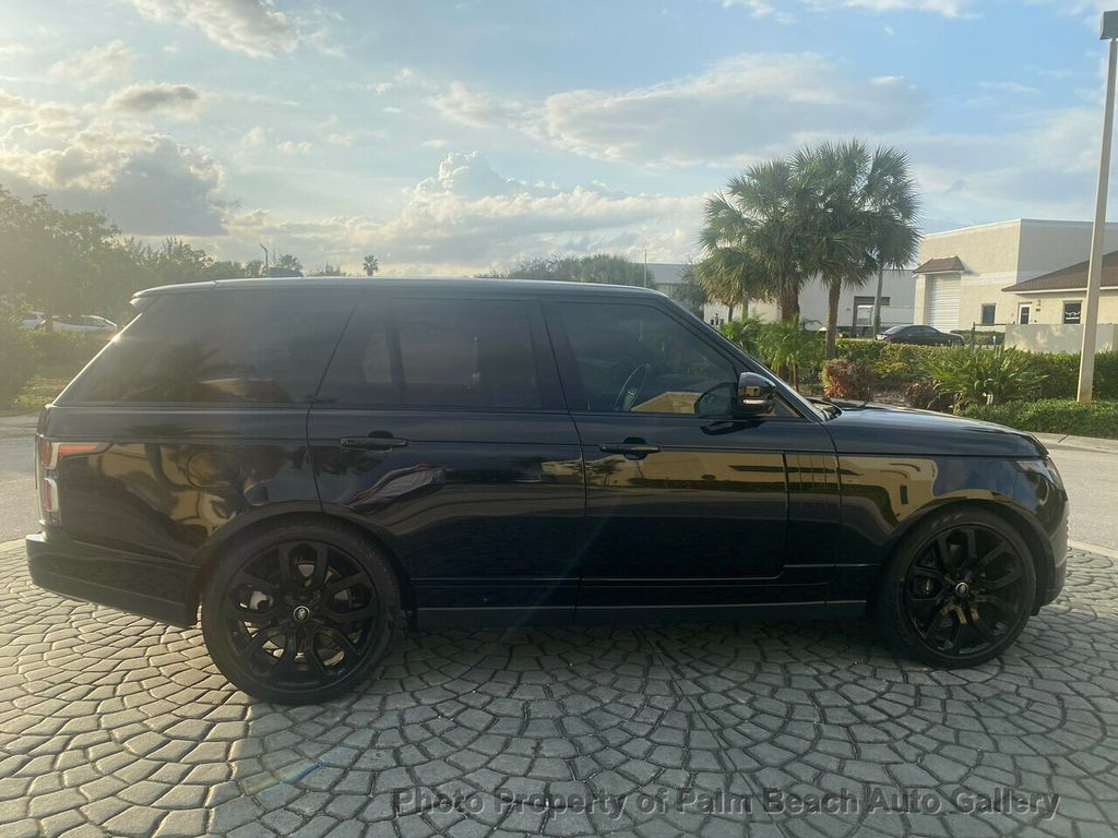 2020 Land Rover Range Rover HSE photo 4