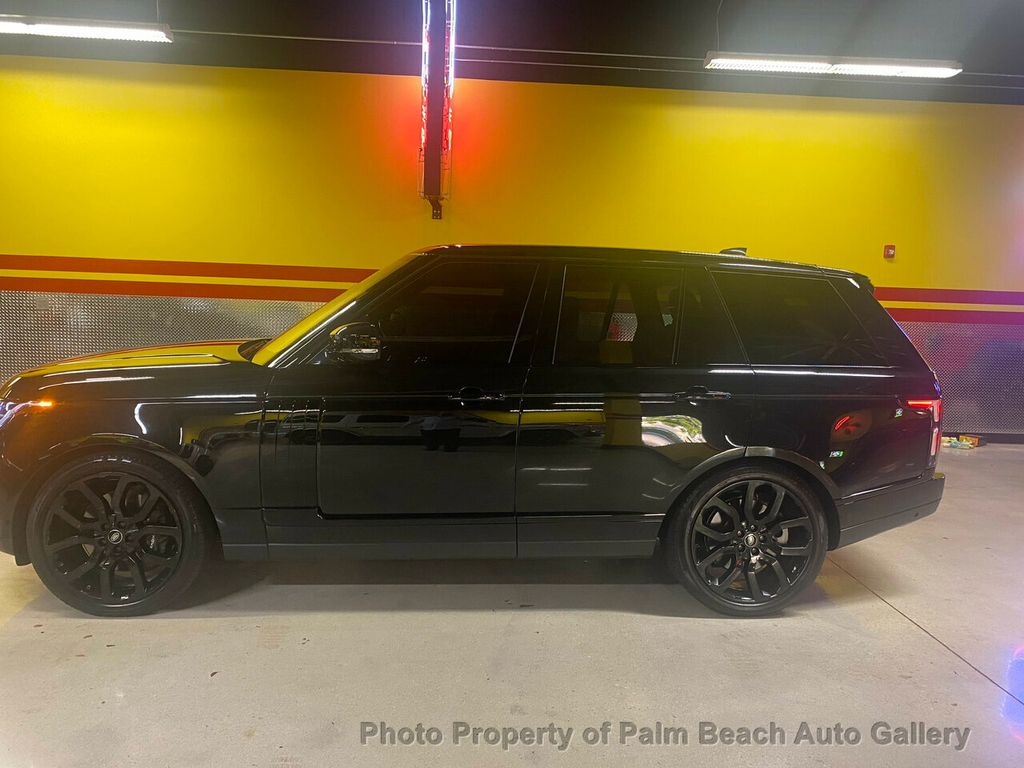 2020 Land Rover Range Rover HSE photo 5