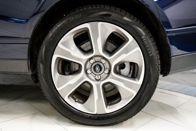 2020 Land Rover Range Rover HSE photo 7