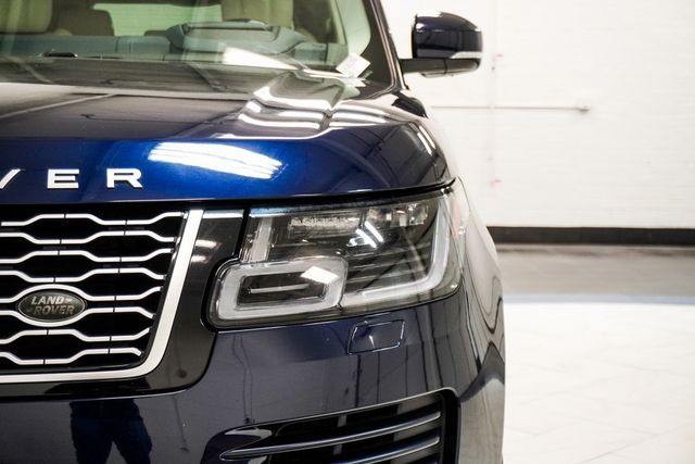 2020 Land Rover Range Rover HSE photo 11