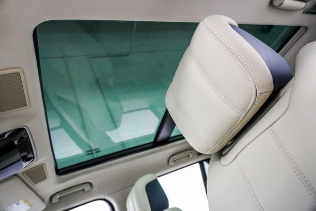2020 Land Rover Range Rover HSE photo 15