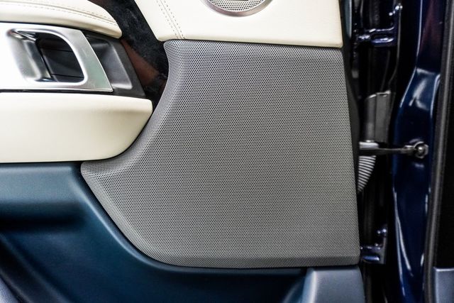 2020 Land Rover Range Rover HSE photo 20
