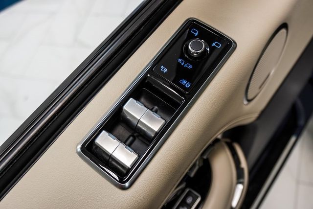2020 Land Rover Range Rover HSE photo 34