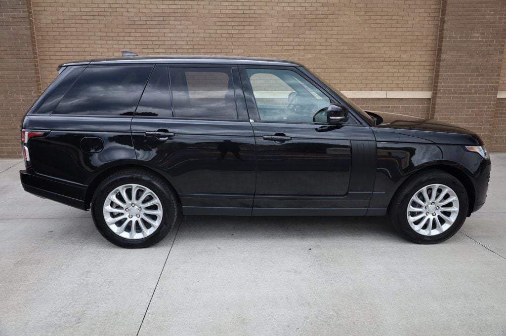 2020 Land Rover Range Rover HSE photo 3