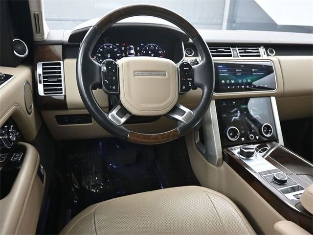 2020 Land Rover Range Rover HSE photo 16