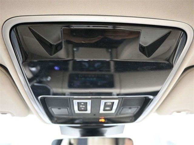 2020 Land Rover Range Rover HSE photo 17