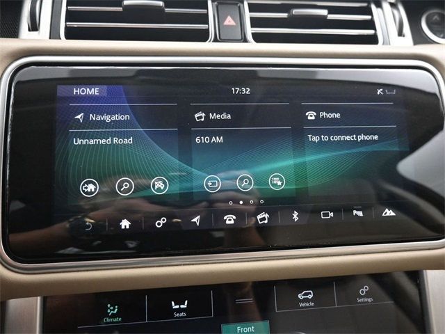 2020 Land Rover Range Rover HSE photo 18
