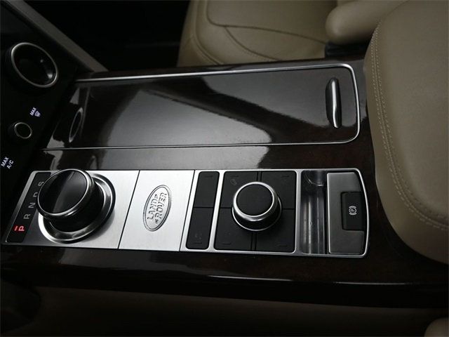 2020 Land Rover Range Rover HSE photo 20
