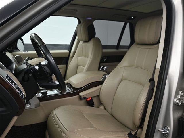 2020 Land Rover Range Rover HSE photo 5