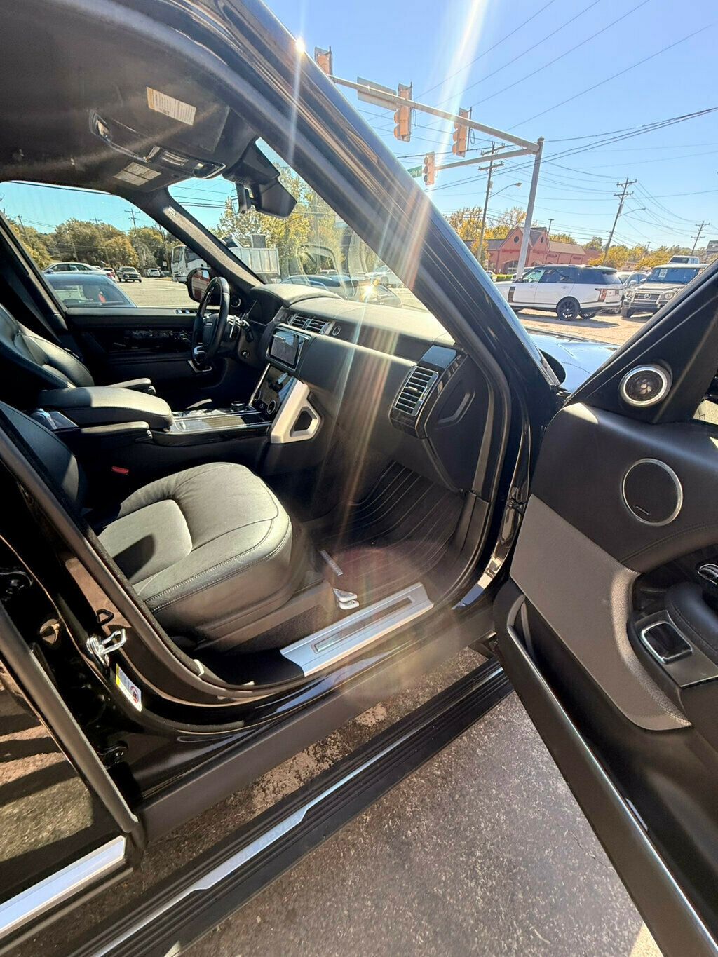 2020 Land Rover Range Rover LocalTrade/Autobiography/Heated&CooledSeats/RearEntertainment - 22930996 - 19