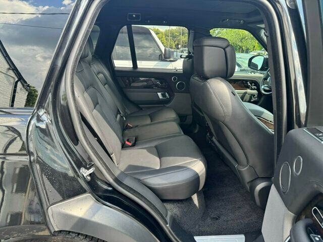 2020 Land Rover Range Rover P525 HSE photo 16