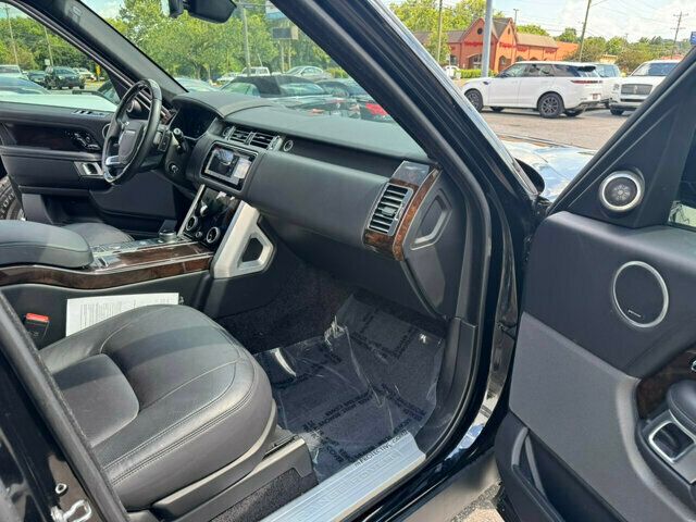 2020 Land Rover Range Rover P525 HSE photo 18
