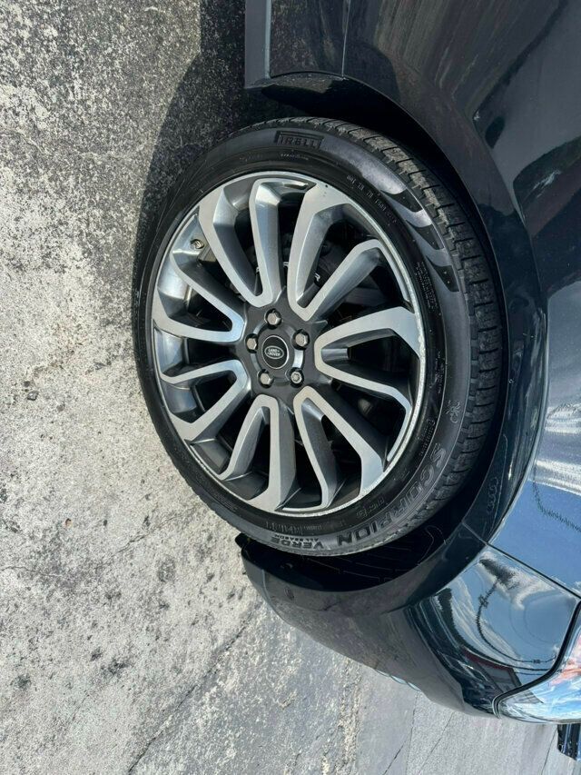2020 Land Rover Range Rover P525 HSE photo 29