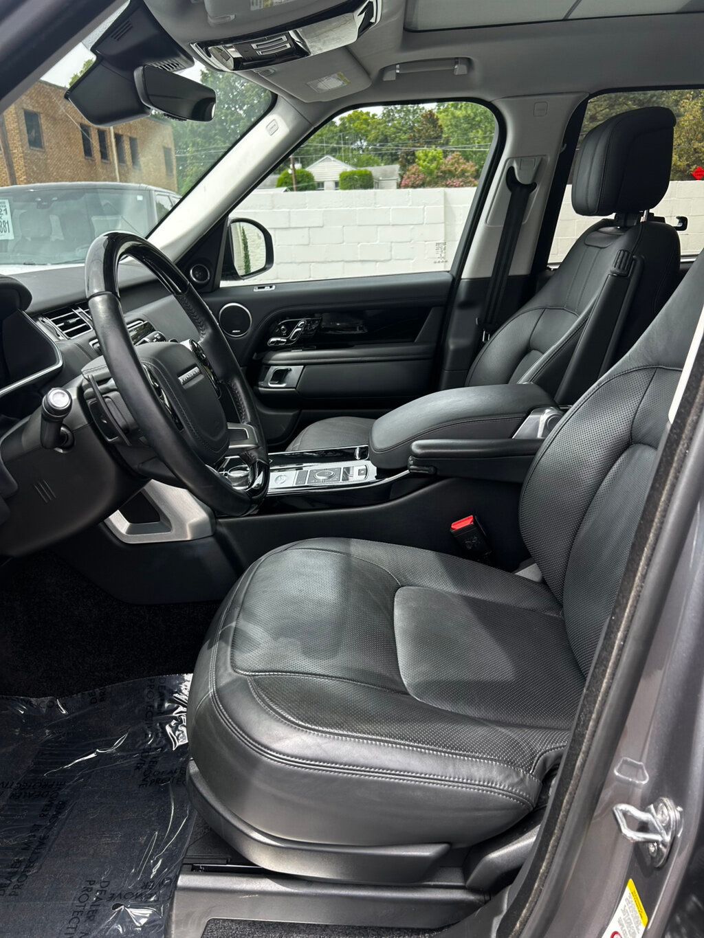 2020 Land Rover Range Rover photo 10