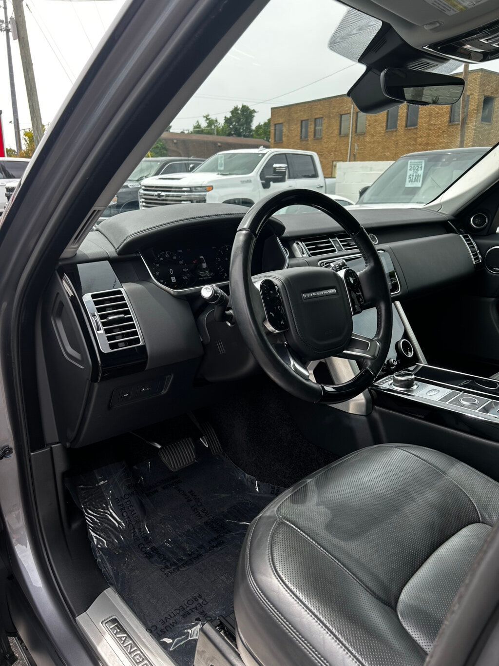 2020 Land Rover Range Rover photo 11