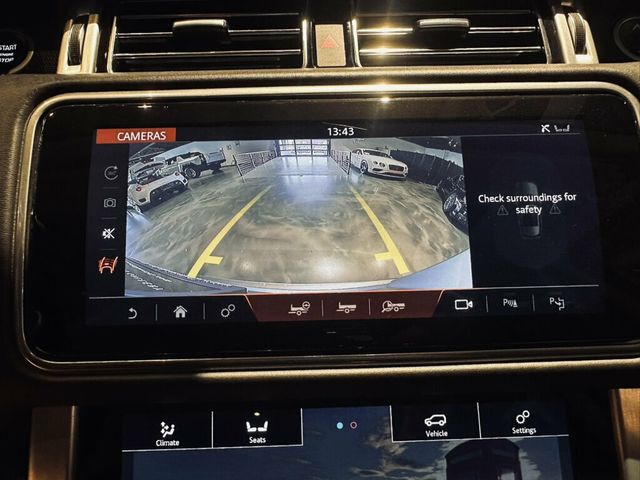 2020 Land Rover Range Rover MSRP$154,970Autobiography/ArgentoInteriorTrim/SVOUltra/CoolBox - 23060928 - 15