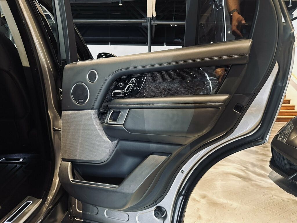 2020 Land Rover Range Rover MSRP$154,970Autobiography/ArgentoInteriorTrim/SVOUltra/CoolBox - 23060928 - 23