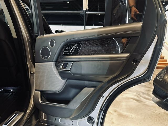 2020 Land Rover Range Rover MSRP$154,970Autobiography/ArgentoInteriorTrim/SVOUltra/CoolBox - 23060928 - 23