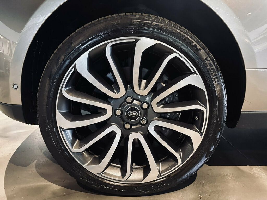 2020 Land Rover Range Rover MSRP$154,970Autobiography/ArgentoInteriorTrim/SVOUltra/CoolBox - 23060928 - 29