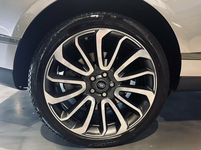 2020 Land Rover Range Rover MSRP$154,970Autobiography/ArgentoInteriorTrim/SVOUltra/CoolBox - 23060928 - 31