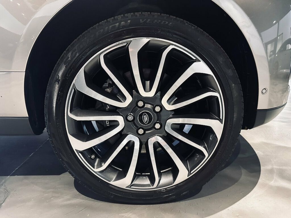 2020 Land Rover Range Rover MSRP$154,970Autobiography/ArgentoInteriorTrim/SVOUltra/CoolBox - 23060928 - 32