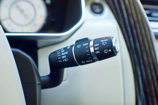 2020 Land Rover Range Rover MSRP$211895/SV-Autobiography/LWB/RearEntertainment/NAV - 23001516 - 23