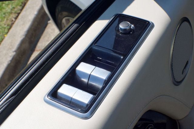 2020 Land Rover Range Rover MSRP$211895/SV-Autobiography/LWB/RearEntertainment/NAV - 23001516 - 37