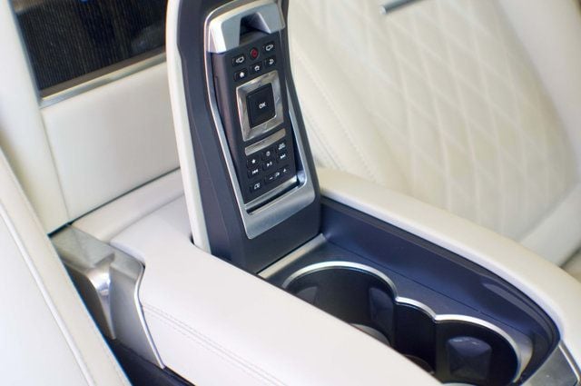 2020 Land Rover Range Rover MSRP$211895/SV-Autobiography/LWB/RearEntertainment/NAV - 23001516 - 55