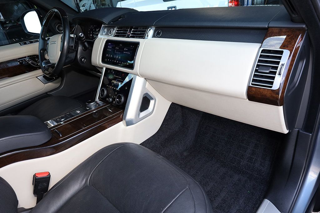 2020 Land Rover Range Rover Supercharged LWB photo 23
