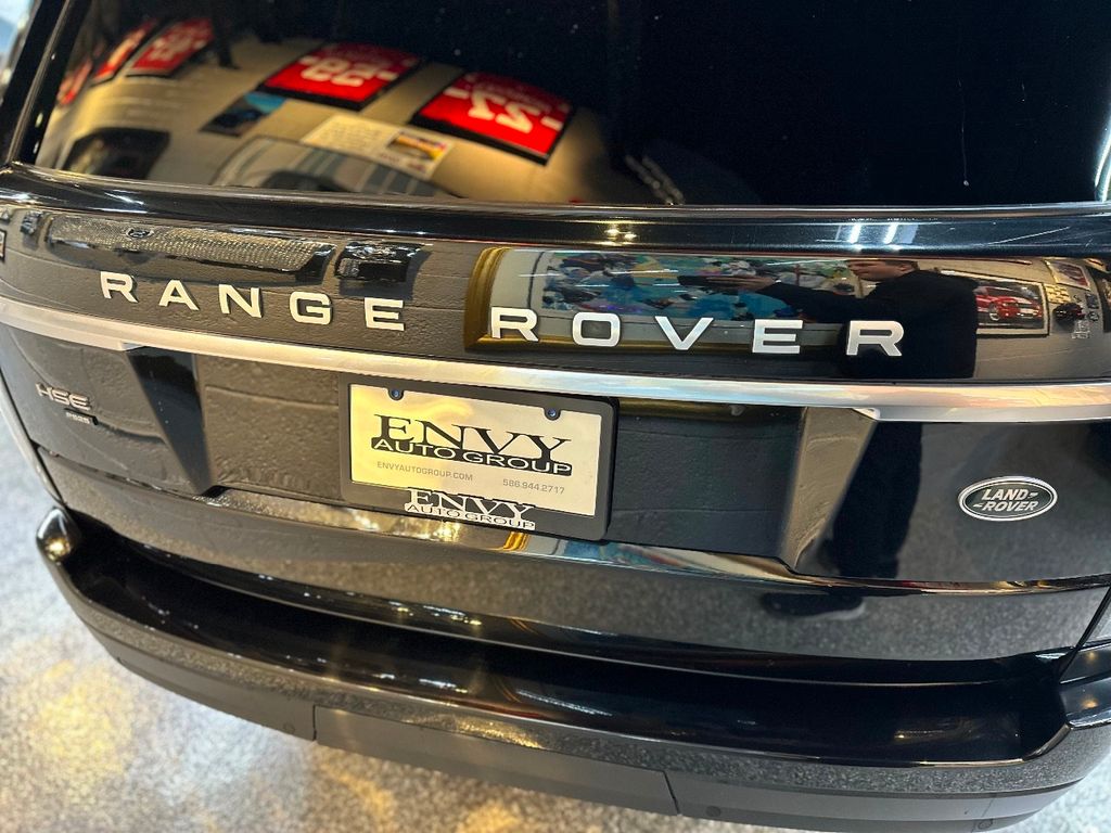 2020 Land Rover Range Rover Supercharged LWB photo 12