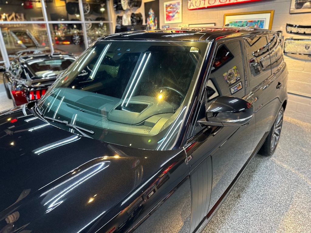 2020 Land Rover Range Rover Supercharged LWB photo 22