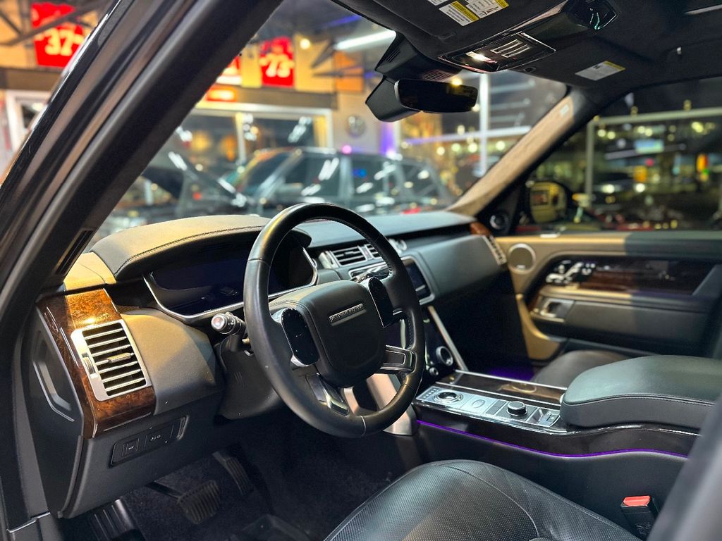 2020 Land Rover Range Rover Supercharged LWB photo 23