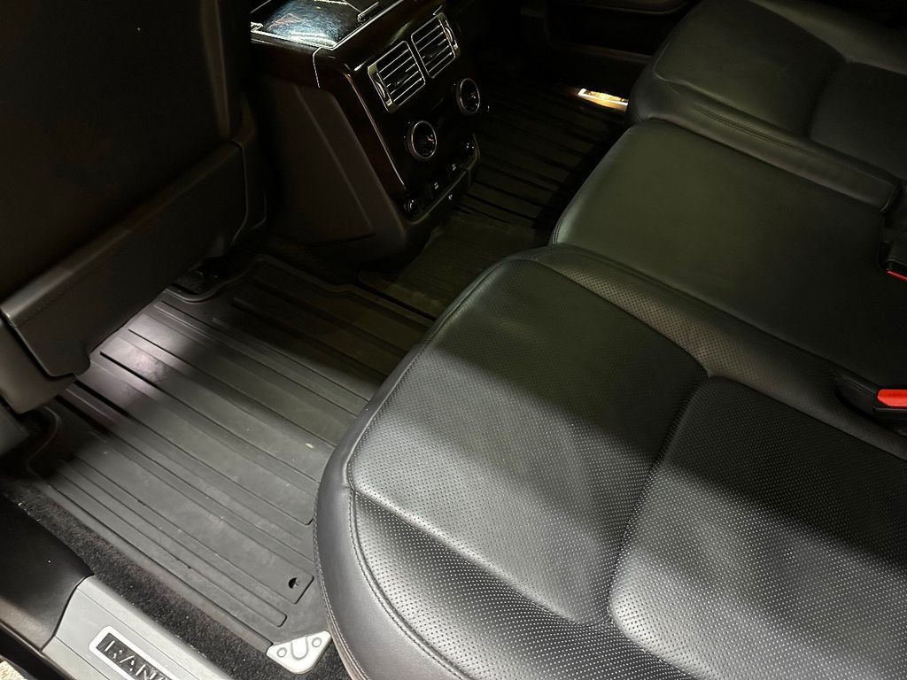 2020 Land Rover Range Rover Supercharged LWB photo 39