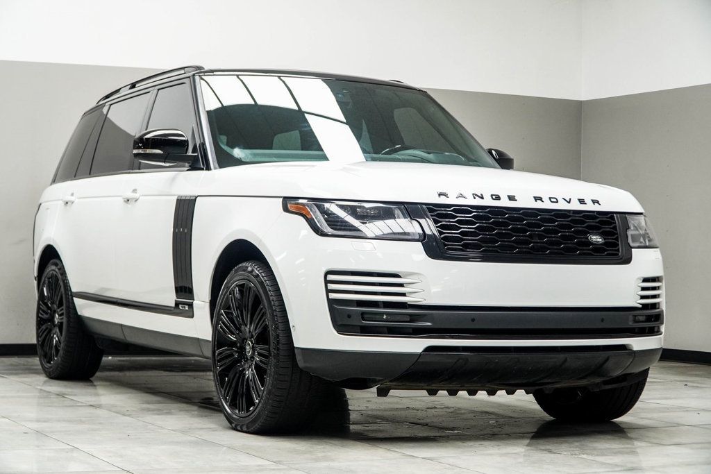 2020 Land Rover Range Rover Supercharged LWB photo 4