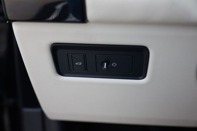 2020 Land Rover Range Rover Supercharged LWB - 23069445 - 61