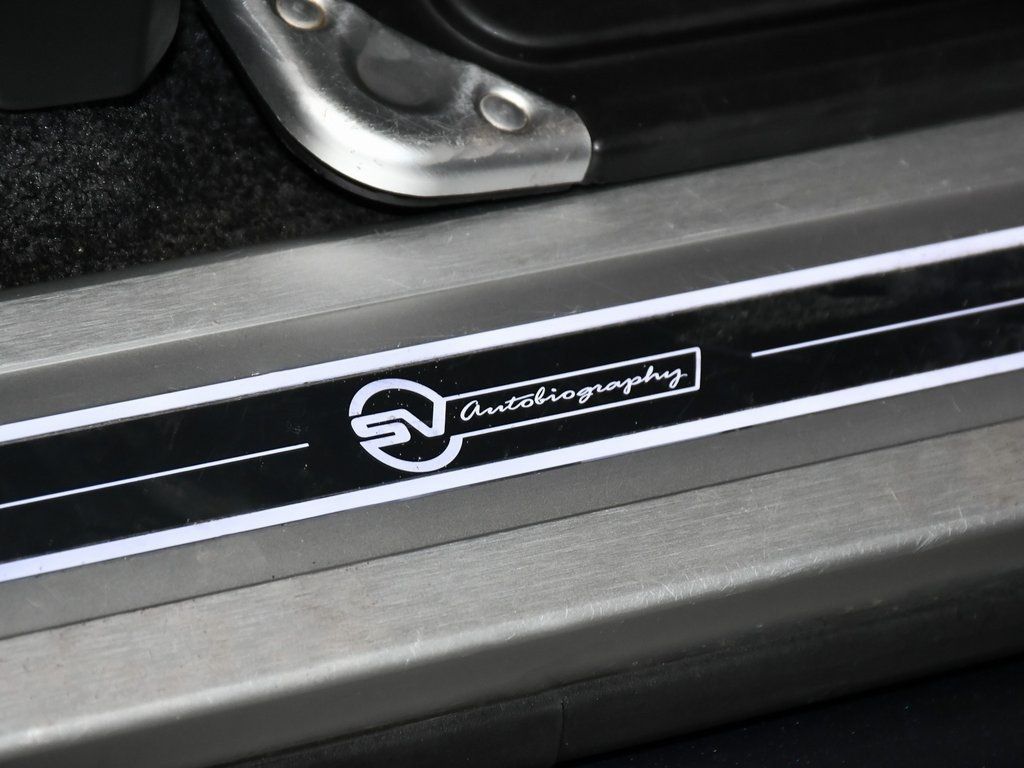 2020 Land Rover Range Rover SV Autobiography Dynamic photo 14