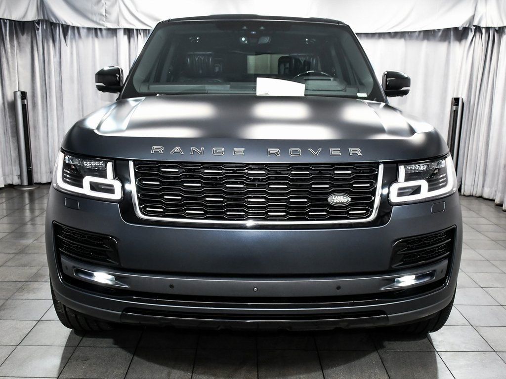 2020 Land Rover Range Rover SV Autobiography Dynamic photo 2
