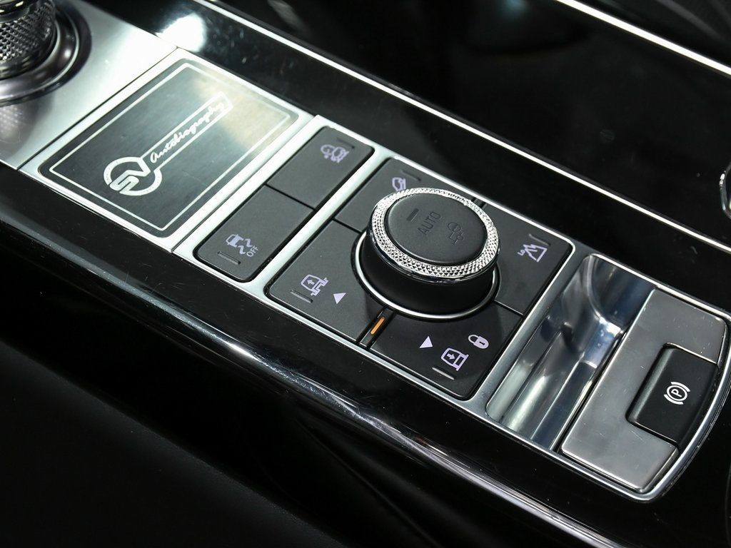 2020 Land Rover Range Rover SV Autobiography Dynamic photo 33