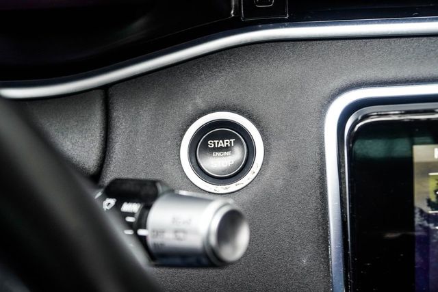 2020 Land Rover Range Rover Evoque P250 SE - 22982627 - 23