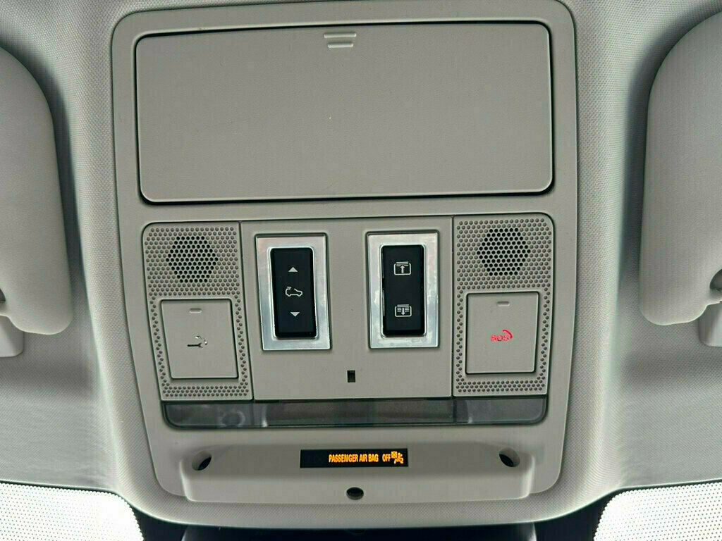 2020 Land Rover Range Rover Evoque P250 SE - 23060480 - 29