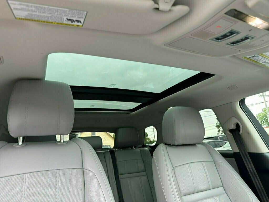 2020 Land Rover Range Rover Evoque P250 SE - 23060480 - 4