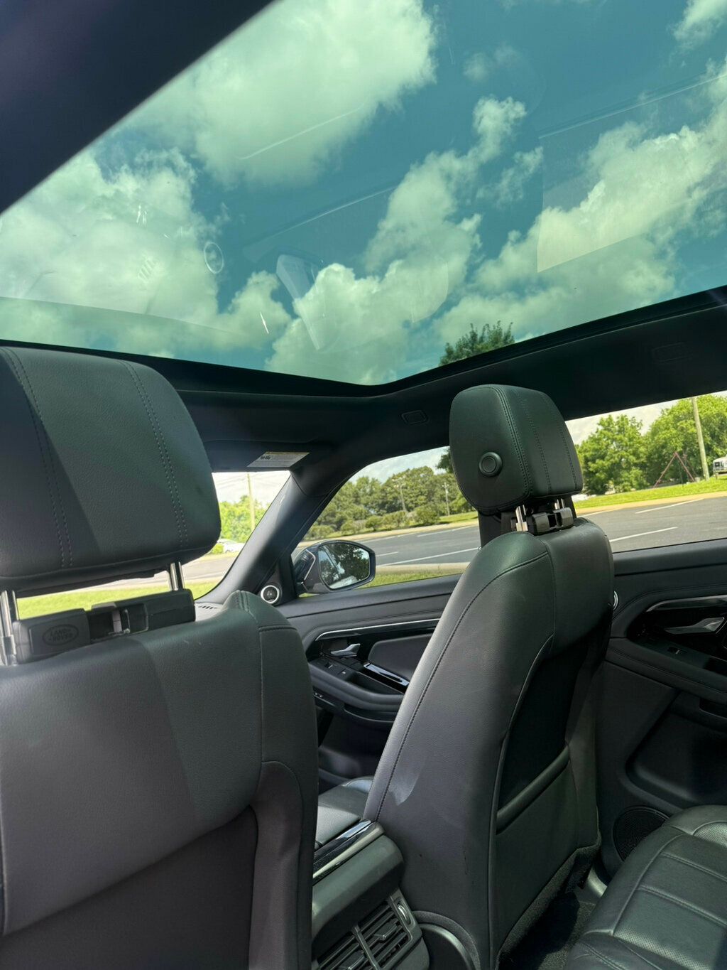 2020 Land Rover Range Rover Evoque R-Dynamic SE photo 22