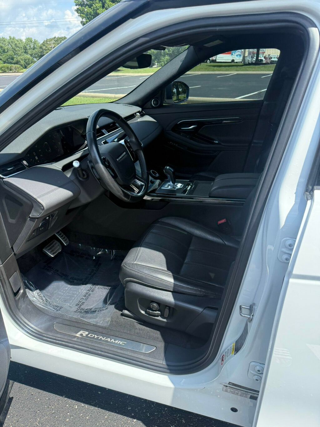 2020 Land Rover Range Rover Evoque R-Dynamic SE photo 7