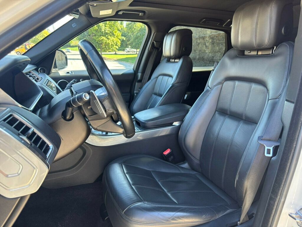 2020 Land Rover Range Rover Sport P525 HSE Dynamic photo 3