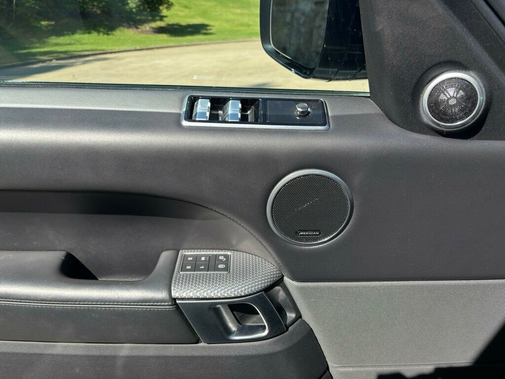 2020 Land Rover Range Rover Sport P525 HSE Dynamic photo 17