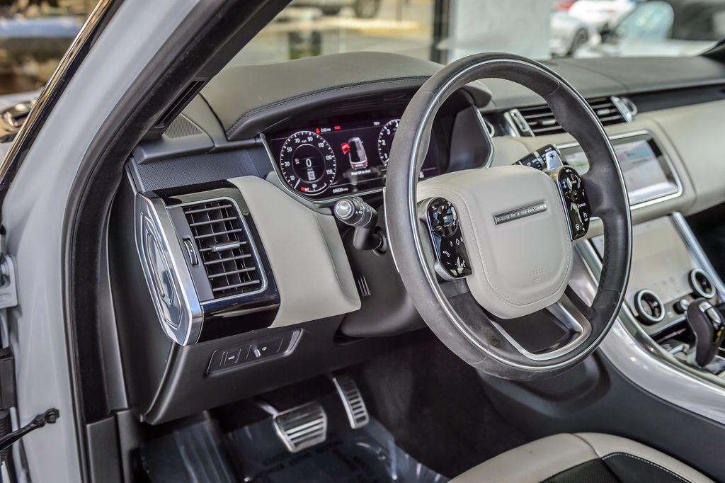 2020 Land Rover Range Rover Sport RANGE ROVER HST - WHITE ON BLACK AND WHITE LEATHER - GORGEOUS - 23021157 - 27
