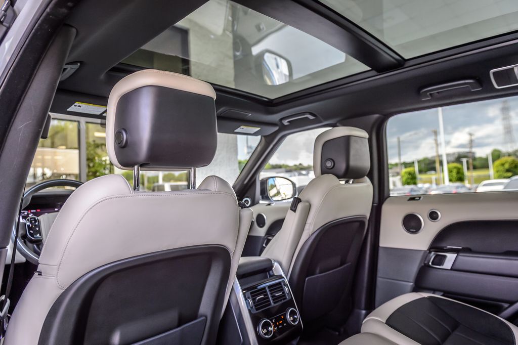 2020 Land Rover Range Rover Sport RANGE ROVER HST - WHITE ON BLACK AND WHITE LEATHER - GORGEOUS - 23021157 - 44